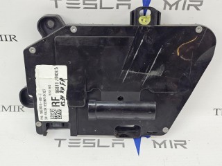 ручка наружная двери левой, ориг. номер 1009830-00, Tesla Model S  [2-й рестайлинг] 2021-2026