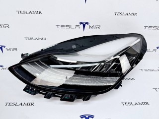 фара левая, ориг. номер 1077371-00, Tesla Model 3 1 поколение 2017-2021