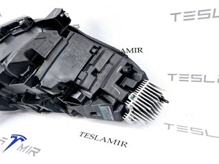 фара левая, ориг. номер 1077371-00, Tesla Model 3 1 поколение 2017-2021