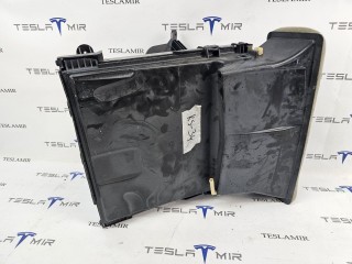 корпус воздушногo фильтра, ориг. номер 1608307-00, 1750575-00, Tesla Model S 1 поколение [2-й рестайлинг] 2021-2026