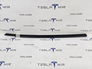 молдинг двери задней правой, ориг. номер 1873554-22, Tesla Model S 1 поколение [2-й рестайлинг] 2021-2026