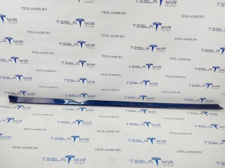 Молдинг накладки порога левый, ориг. номер 1012215-00, Tesla Model S 1 поколение [рестайлинг] 2016-2021