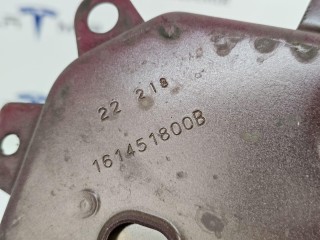 кронштейн крыла правый, ориг. номер 1553708-S0, 1614518-00, Tesla Model S 1 поколение [2-й рестайлинг] 2021-2026