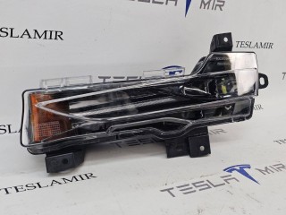 фара противотуманная левая, ориг. номер 1077389-00, 1077391-00, 1624797-00, Tesla Model Y 2020-2026
