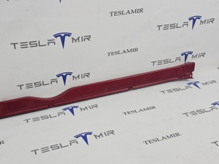 Молдинг накладки порога правый, ориг. номер 1012217-00, Tesla Model S 1 поколение [2-й рестайлинг] 2021-2026