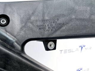 передняя панель (телевизор), ориг. номер 1083501-00, 1110240-00, 1118289-00, Tesla Model 3 1 поколение 2017-2021