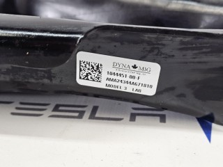 прочая запчасть, ориг. номер 1044451-00, Tesla Model Y 2020-2026