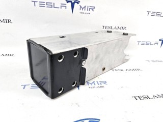Удлинитель лонжерона (клык) правый, ориг. номер 1088149-00, Tesla Model 3 1 поколение 2017-2021