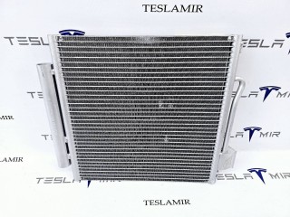 Радиатор кондиционера (передний) правый, ориг. номер 6007613-00, Tesla Model S 1 поколение [рестайлинг] 2016-2021