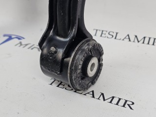 Рычаг верхний передний (подкова) правый, ориг. номер 6008930-00, 1043966-00, Tesla Model S 1 поколение [рестайлинг] 2016-2021