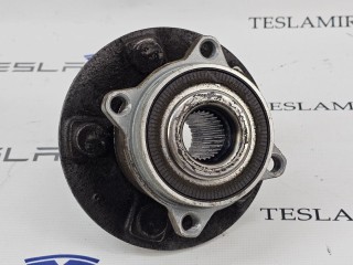 ступица передняя, ориг. номер 1027170-00, Tesla Model S 2012-2016