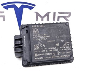 Радар автопилота (АП 2.5, 3.0, FSD), ориг. номер 1108647-00, Tesla Model X 1 поколение 2015-2021
