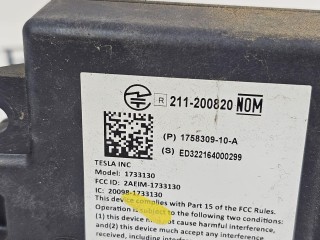 антенна системы комфортного доступа, ориг. номер 1758309-20, Tesla Model S 1 поколение [2-й рестайлинг] 2021-2026