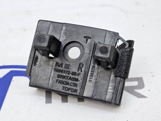 прочая запчасть, ориг. номер 1084172-00, 1135376-00, Tesla Model 3 2017-2021