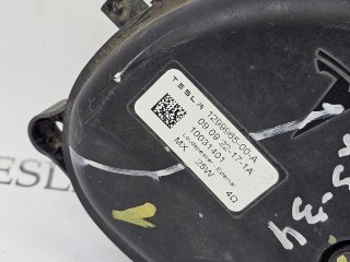 прочая запчасть, ориг. номер 1299965-00, Tesla Model 3 2017-2021