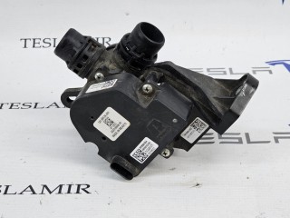 Клапан 3-х ходовой системы охлаждения, ориг. номер 1593942-00, 1593942-50, Tesla Model S 1 поколение [2-й рестайлинг] 2021-2026