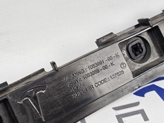 кронштейн крепления бампера правый, ориг. номер 1083991-00, 1083989-00, Tesla Model 3 2017-2021