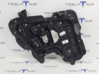 стеклоподъемник задний левый, ориг. номер 1096622-00, Tesla Model 3 1 поколение 2021-2024
