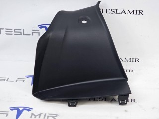 накладка заднего фонаря левая, ориг. номер 1713681-00, 1784319-00, Tesla Model 3 2 поколение 2024-2026