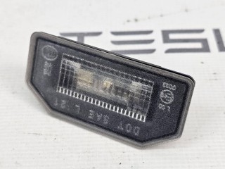 подсветка номера, ориг. номер 1449730-00, 1713282-00, Tesla Model 3 2017-2021