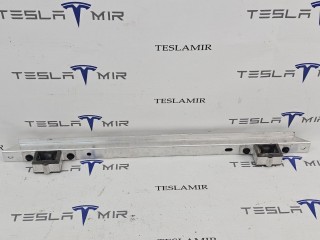 Усилитель бокса подкапотного, ориг. номер 1104777-00, Tesla Model 3 1 поколение 2021-2024