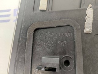 прочая запчасть, ориг. номер 1092307-00, 1004535-00, 1083900-00, Tesla Model S  [рестайлинг] 2016-2021