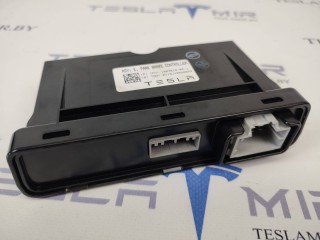 Блок контроля стояночного тормоза, ориг. номер 1007618-00, Tesla Model S 1 поколение [рестайлинг] 2016-2021