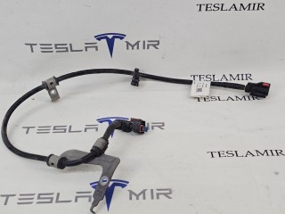 прочая запчасть, ориг. номер 2288782-00, Tesla Model Y 2020-2026