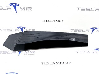 Накладка стойки B наружная + камера правая Tesla Model 3 1 поколение 2017-2021, 1109255-00