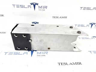 прочая запчасть, ориг. номер 1088149-00, Tesla Model 3 2017-2021