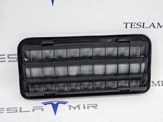 Вентиляционный клапан заднего багажника (жабры), ориг. номер 1098751-00, Tesla Model 3 2 поколение 2024-2026