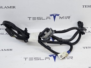 прочая запчасть, ориг. номер 1489051-01, 1489051-00, Tesla Model 3 2017-2021