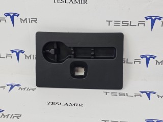 прочая запчасть, ориг. номер 1940219-00, 1940218-00, Tesla Model Y 2020-2026