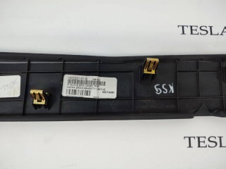 Накладка бардачка нижняя, ориг. номер 1002302-00, 1002301-14, Tesla Model S 1 поколение [рестайлинг] 2016-2021