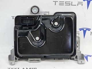 Блок управления BCM (бортовой сети) (Body Control Module) Боди, ориг. номер 1866750-20, 1569303-00, 1866750-20-B, Tesla Model 3 2 поколение 2024-2026