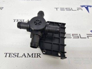 прочая запчасть, ориг. номер 6007370-00, Tesla Model S 2012-2016