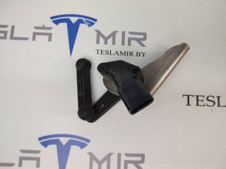 прочая запчасть, ориг. номер 1027941-00, Tesla Model S  [рестайлинг] 2016-2021
