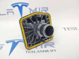 прочая запчасть, ориг. номер 1090365-00, Tesla Model Y 2020-2026