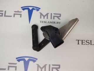 прочая запчасть, ориг. номер 1027941-00, Tesla Model S  [рестайлинг] 2016-2021