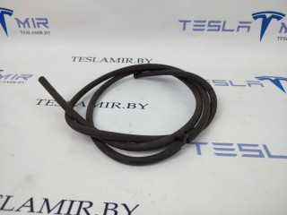 Магистраль омывателя лобового стекла, ориг. номер 1054647-00, Tesla Model S 1 поколение [рестайлинг] 2016-2021