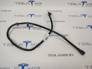 Дренажная трубка панорамной крыши задняя, ориг. номер 6008684-00, Tesla Model S 1 поколение [рестайлинг] 2016-2021