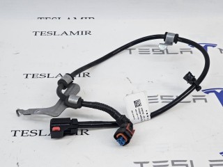 прочая запчасть, ориг. номер 2288782-00, Tesla Model Y 2020-2026