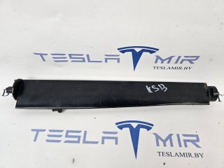 Заслонка корпуса центрального люверса правая, ориг. номер 1098096-00, Tesla Model 3 1 поколение 2017-2021