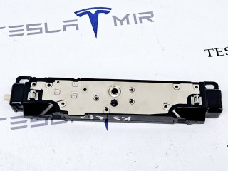Антенна WI-FI, ориг. номер 1585601-00, Tesla Model 3 1 поколение 2021-2024