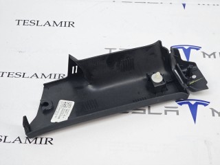 Накладка стойки С внутренняя правая верхняя, ориг. номер 1086277-00, Tesla Model 3 1 поколение 2021-2024