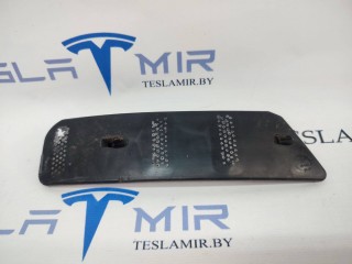 Кронштейн крепления фары противотуманной левый, ориг. номер 1059979-00, Tesla Model S 1 поколение [рестайлинг] 2016-2021