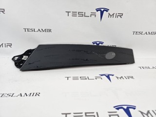 Накладка стойки B наружная + камера правая, ориг. номер 1109255-00, 1100441-00, 1100619-00, 1089773-00, Tesla Model 3 1 поколение 2021-2024