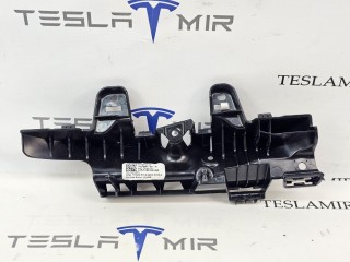 прочая запчасть, ориг. номер 1935486-00, 1938804-00, Tesla Model Y 2020-2026