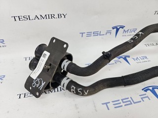 прочая запчасть, ориг. номер 1003117-00, 1065814-00, Tesla Model S  [рестайлинг] 2016-2021