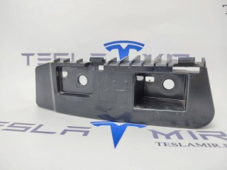 Кронштейн крепления фонаря левый, ориг. номер 1083992-00, Tesla Model 3 1 поколение 2021-2024